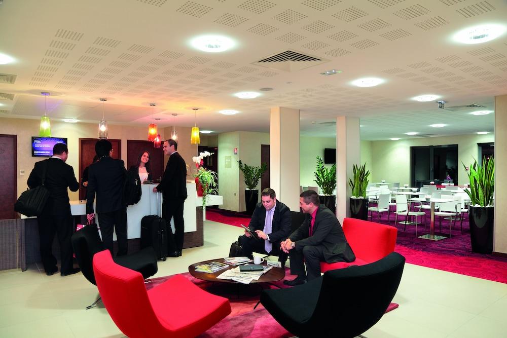 Appart'City Confort Grenoble Inovallee Montbonnot-Saint-Martin Ngoại thất bức ảnh